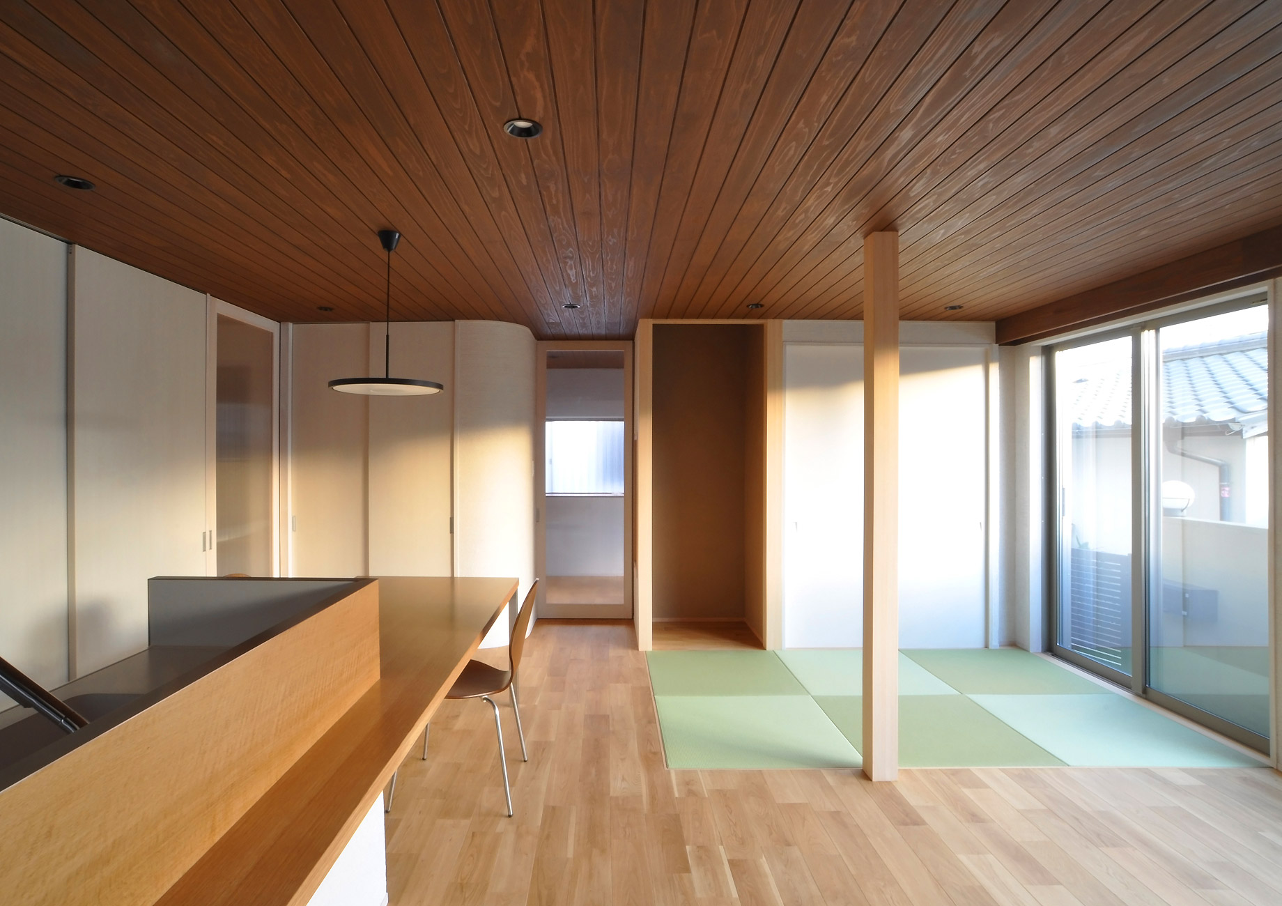 リビングと畳スペース