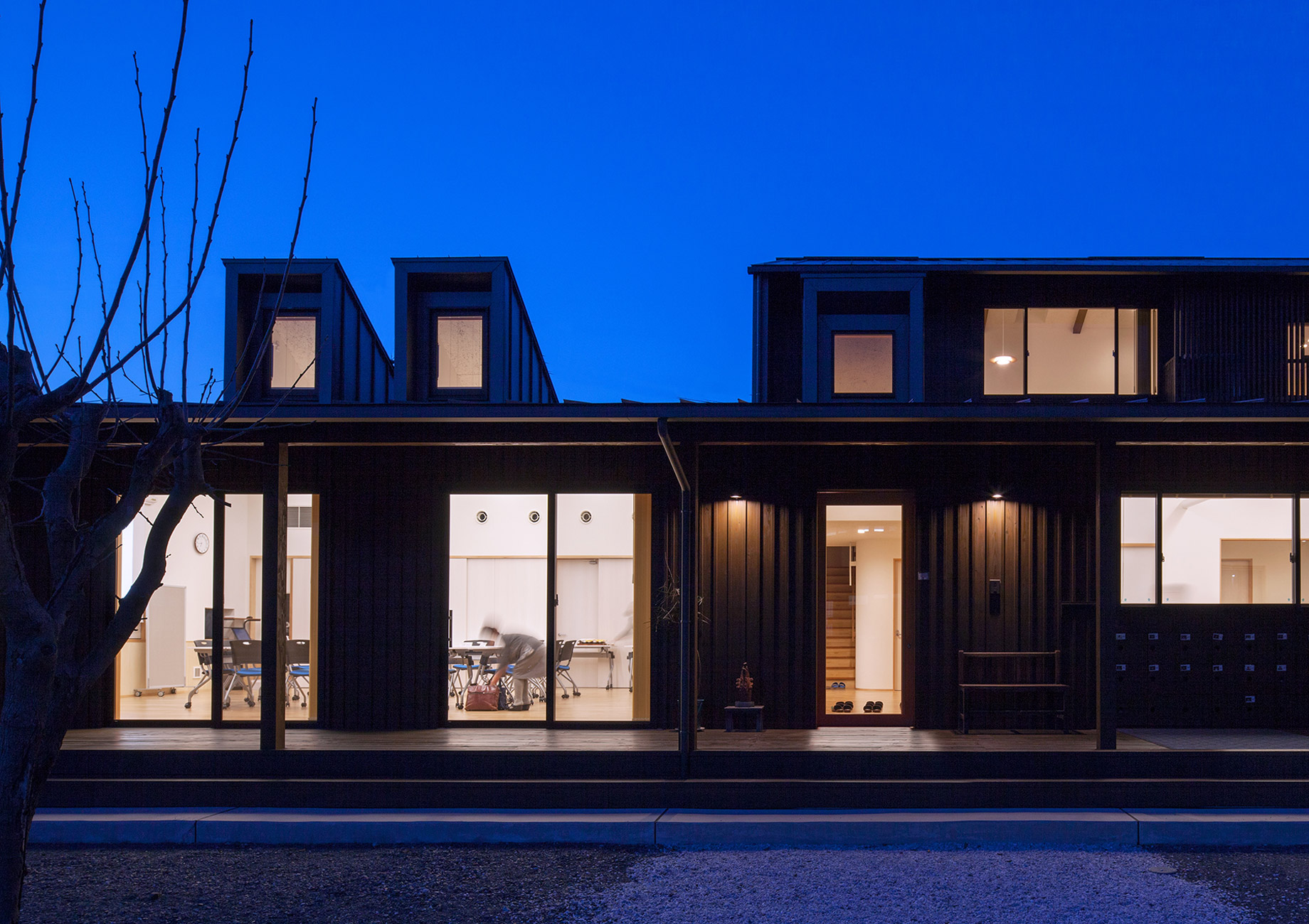 アプローチ夕景