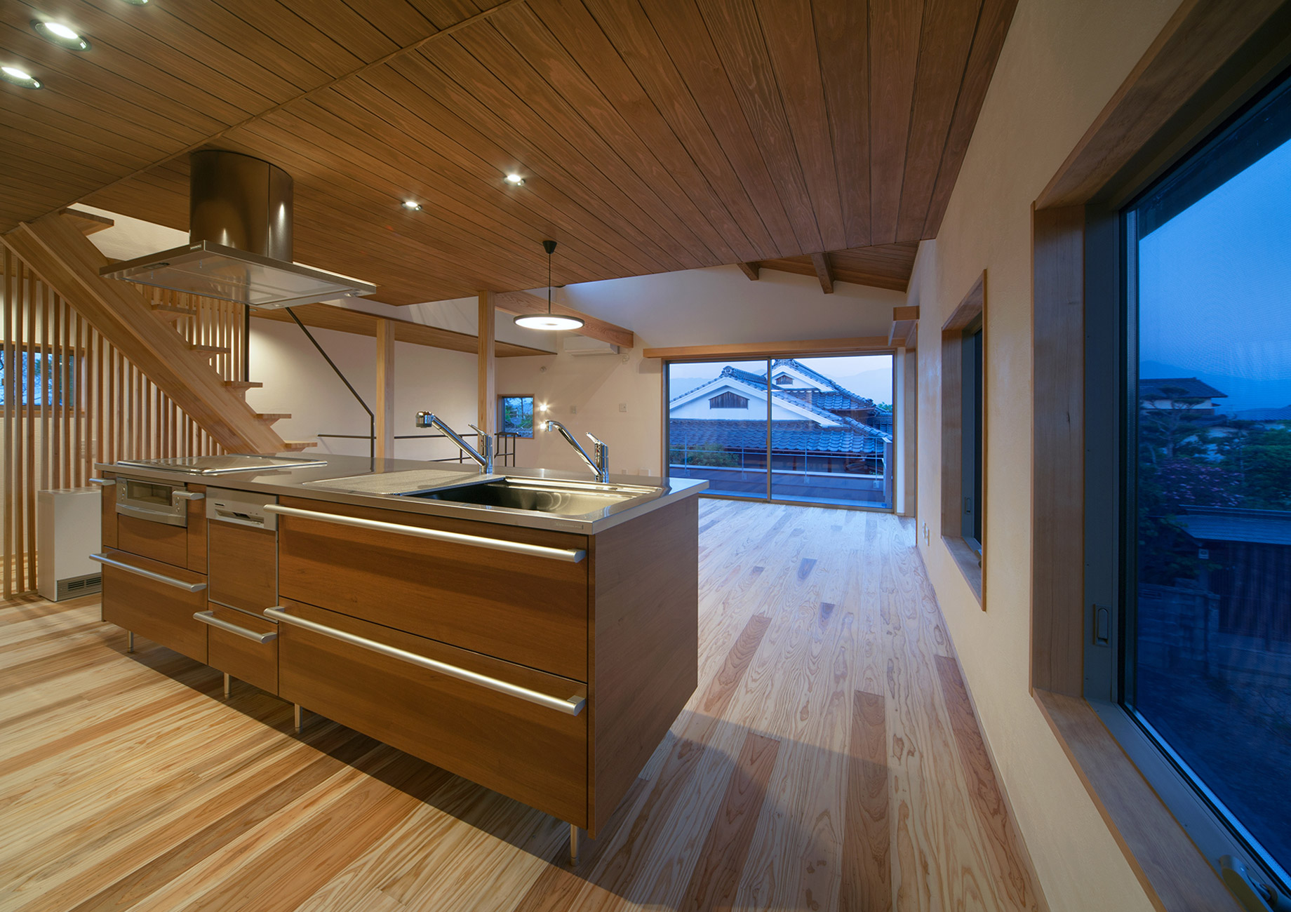 キッチンより見る夕景