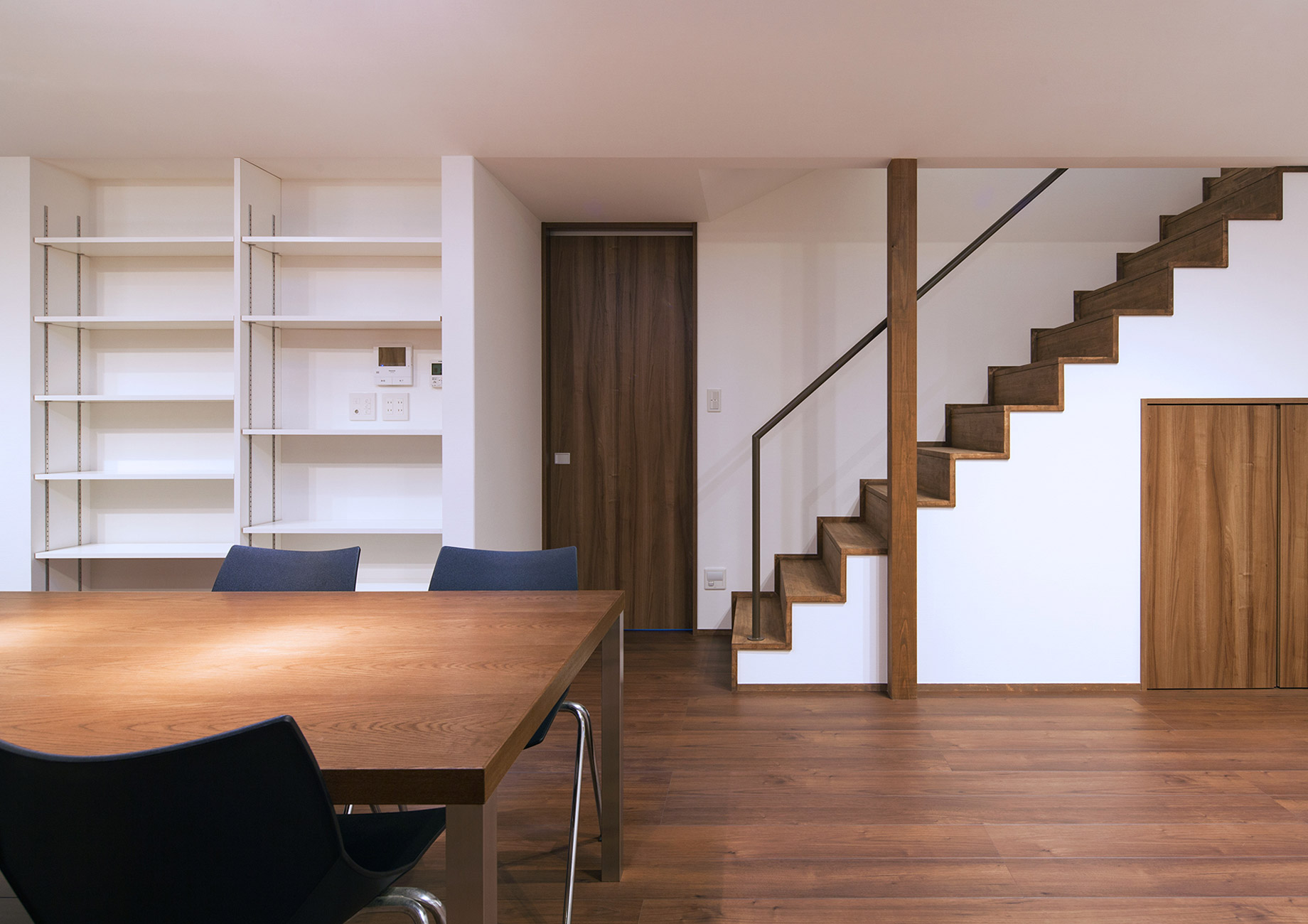 ダイニング階段室